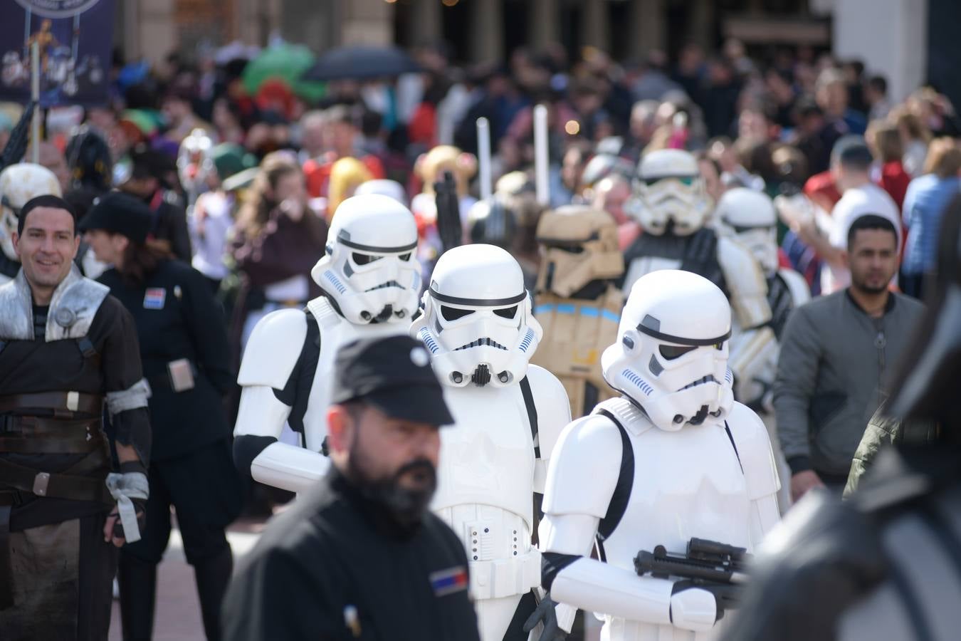 Fotos: Gran desfile Cosplay en Valladolid con motivo del XIII Salón del cómic y del manga de Castilla y León