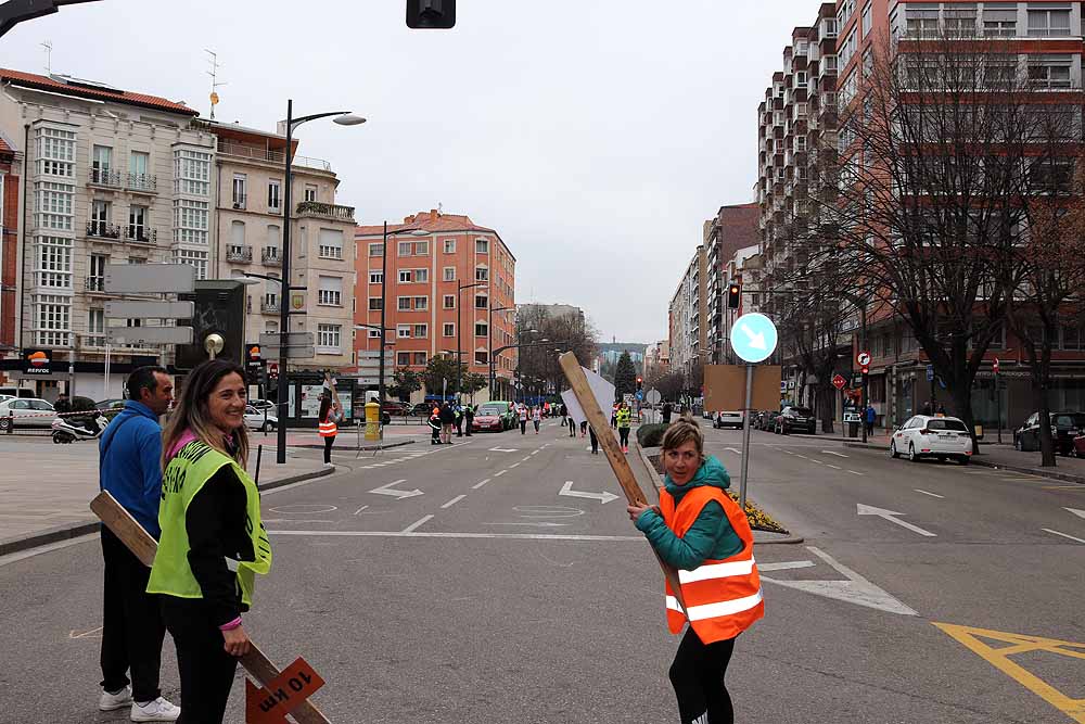 Alrededor de 700 burgaleses se suman a la primera carrera solidaria TDAH Bricomart Burgos, a beneficio de la Asociación Burgalesa de Afectados por el Déficit de Atención con o sin hiperactividad de Burgos