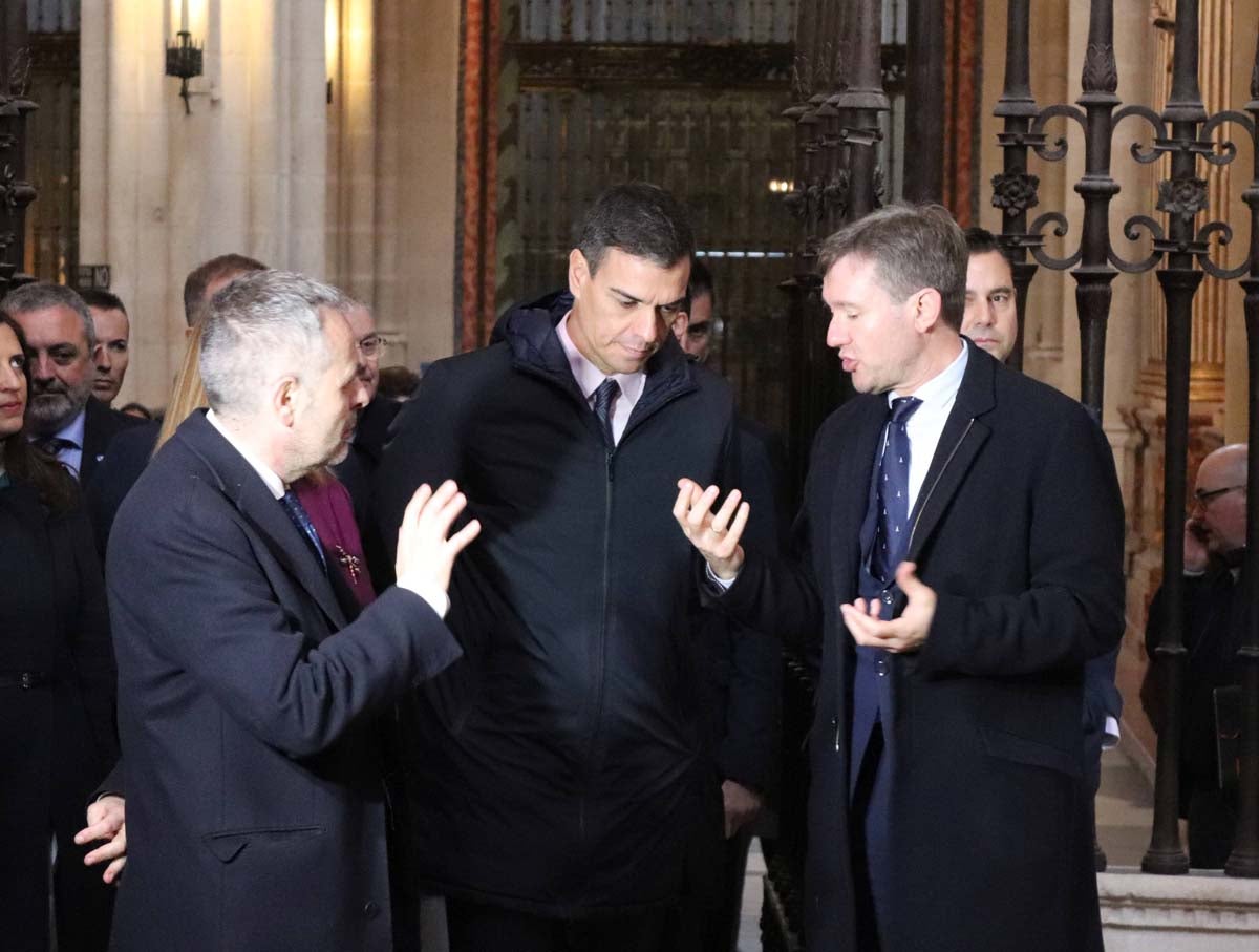 El presidente del Gobierno, Pedro Sánchez, ha culminado su viaje a Burgos con una visita a la Catedral.