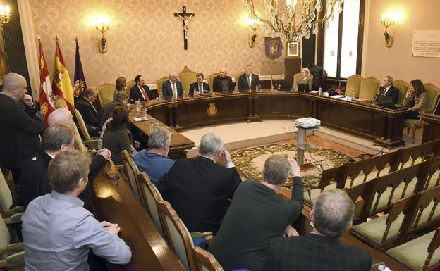 El grupo noruego durante su paso por la Diputación Provincial de Burgos. 