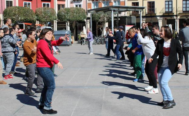 Imagen principal - Imágenes de la jornada de este jueves