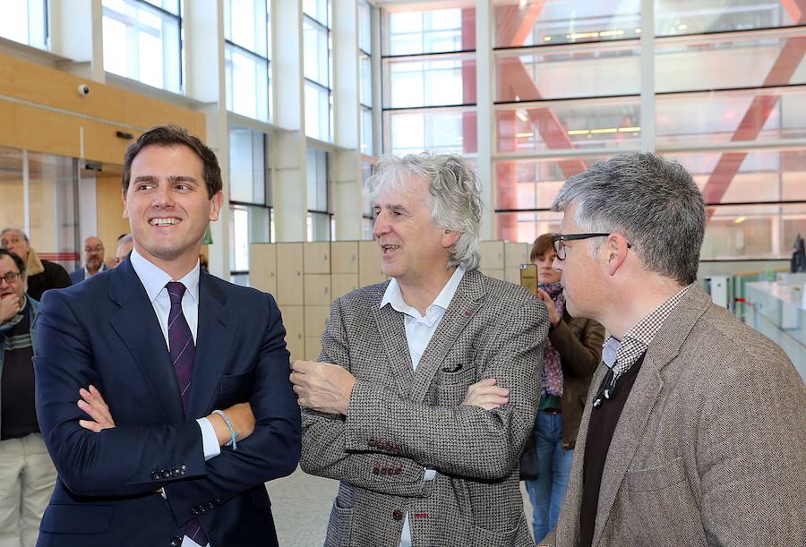 El presidente de Ciudadanos y candidato a la Presidencia del Gobierno, Albert Rivera, participa en el ciclo Tus candidatos a fondo, organizado por la Agencia Ical.