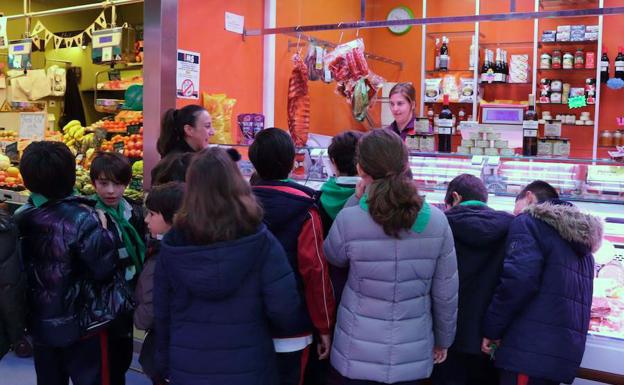 Algunos de los pequeños han hecho todo tipo de preguntas a los comerciantes