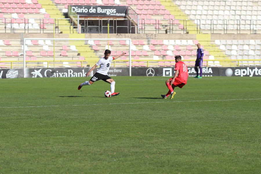 Fotos: Las mejores imágenes del Burgos CF - Real Madrid Castilla