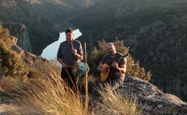 DFotograma del documental '¡Folk! Una mirada a la música tradicional. 