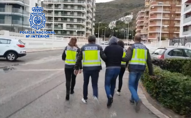 Imágenes cedidas por la Policía Nacional del momento del arresto.