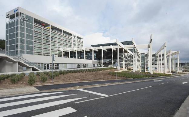 Imagen exterior del Hospital de Burgos. 