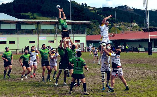 El UBU Colina Clinic llegó a ir perdiendo por 12 puntos.