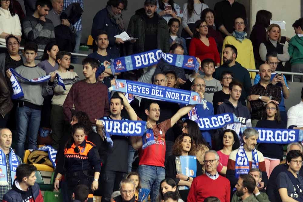 Fotos: Si has disfrutado desde la grada del San Pablo - Fuenlabrada, ¡búscate!