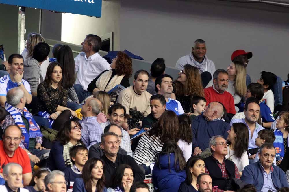 Fotos: Si has disfrutado desde la grada del San Pablo - Fuenlabrada, ¡búscate!