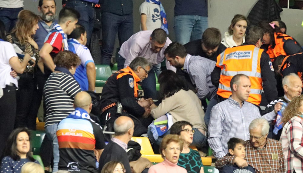 Fotos: Simulacro de atención sanitaria durante un partido del San Pablo Burgos