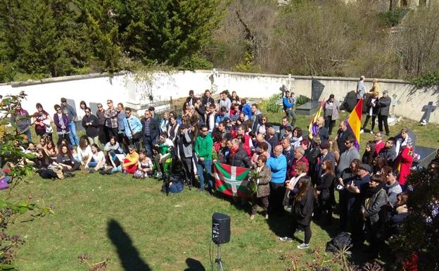 Imagen del día de hoy durante el acto de homenaje. 