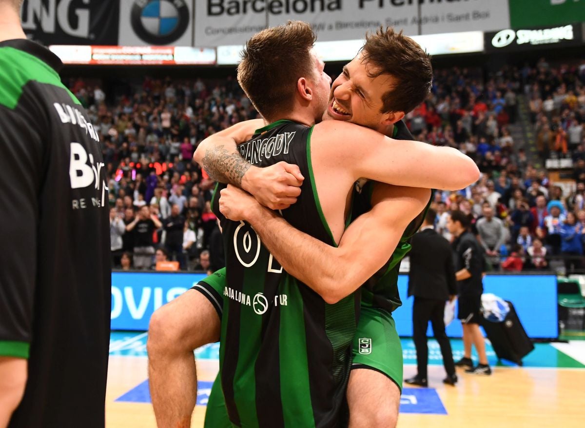 Una selección de las mejores imágenes del encuentro disputado por el San Pablo Burgos en Badalona.