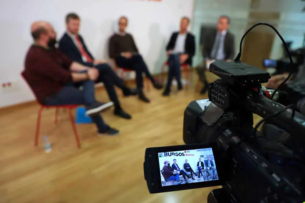 Fotos: Los candidatos al Senado por Burgos del PSOE, PP, Unidas Podemos y Cs han debatido en BURGOSconecta los principales asuntos de actualidad