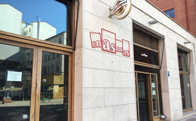 Fachada del restaurante En Ascuas. 