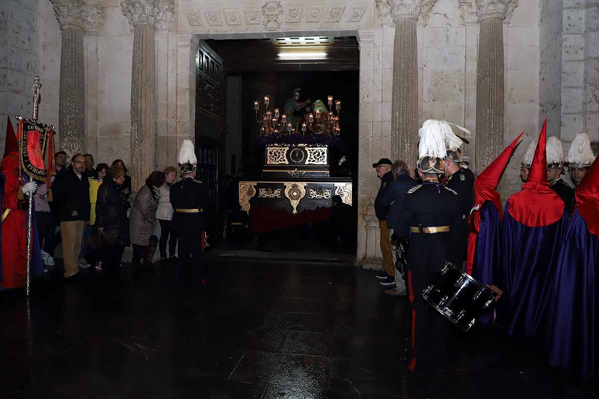 Fotos: Procesión de la virgen del Amor Hermoso y el Misterio de la Coronación de Espinas