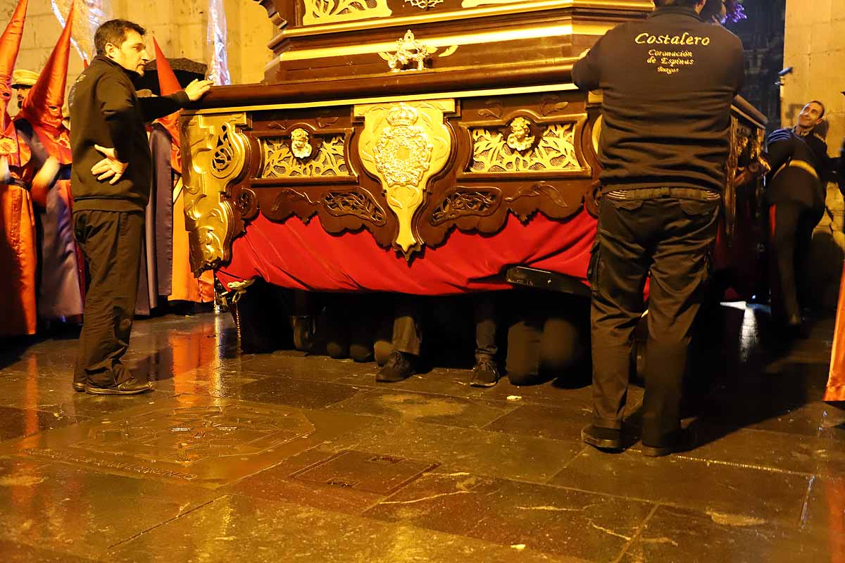 Fotos: Procesión de la virgen del Amor Hermoso y el Misterio de la Coronación de Espinas