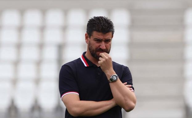 Fernando Estévez, técnico del Burgos CF