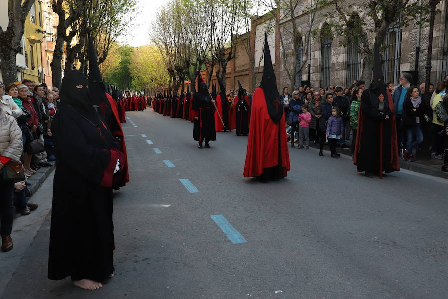 Fotos: La procesión de Nuestra Señora de la Soledad, en imágenes