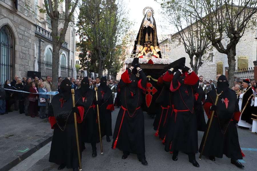 Fotos: La procesión de Nuestra Señora de la Soledad, en imágenes