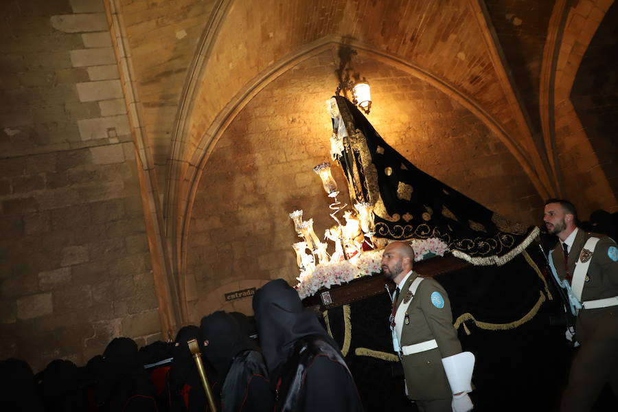 Fotos: La procesión de Nuestra Señora de la Soledad, en imágenes