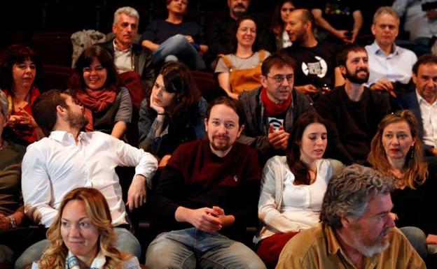 El candidato de Unidas Podemos, Pablo Iglesias, en un cine durante la jornada de reflexión.