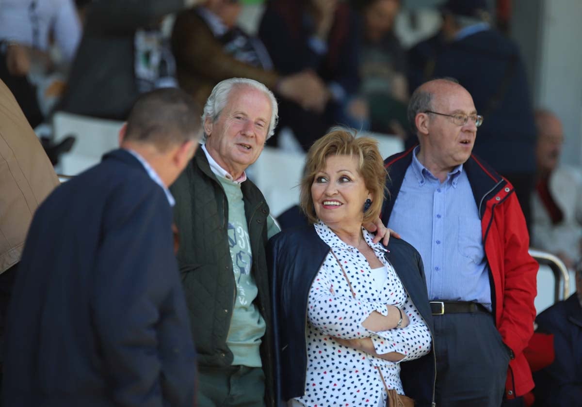 Más de 3.000 personas abarrotan las gradas de El Plantío para animar al Burgos CF