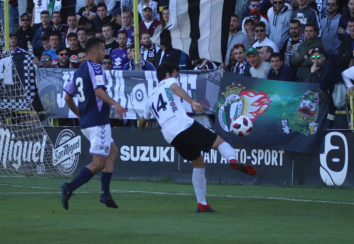 Una selección de las mejores imágenes del Burgos CF - real Valladolid B.