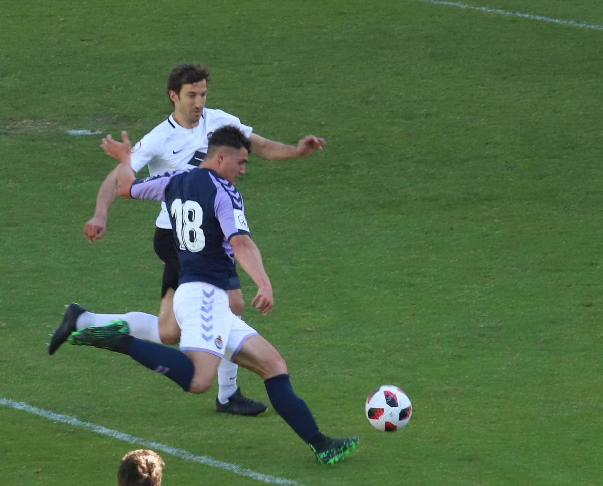 Una selección de las mejores imágenes del Burgos CF - real Valladolid B.