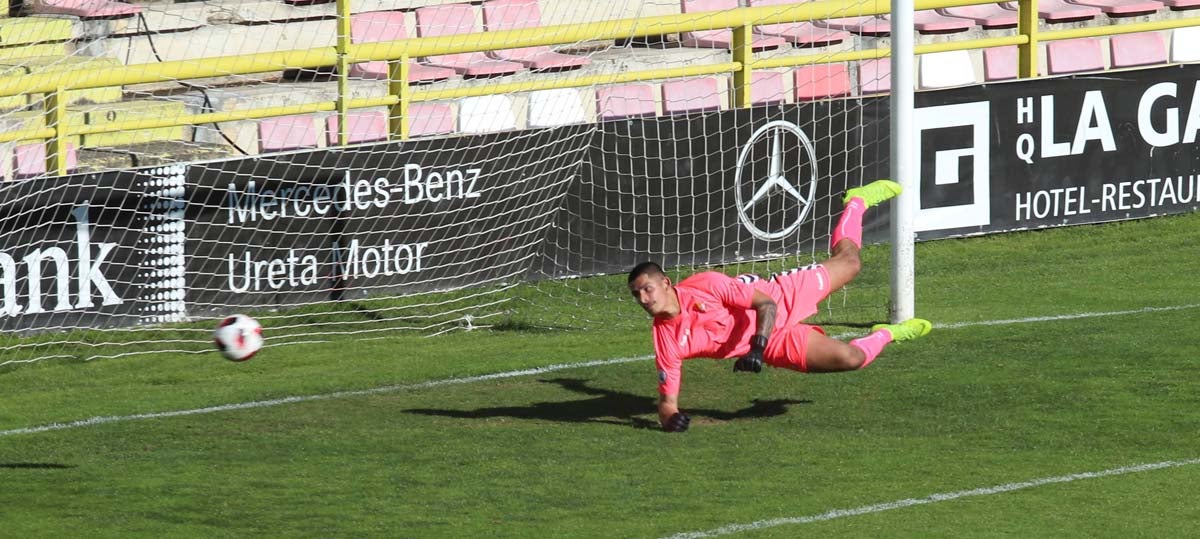 Una selección de las mejores imágenes del Burgos CF - real Valladolid B.