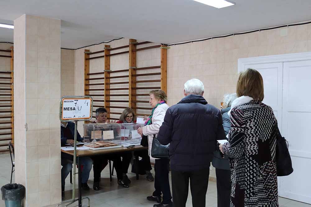 La jornada electoral ha dejado muchas imágenes en Burgos