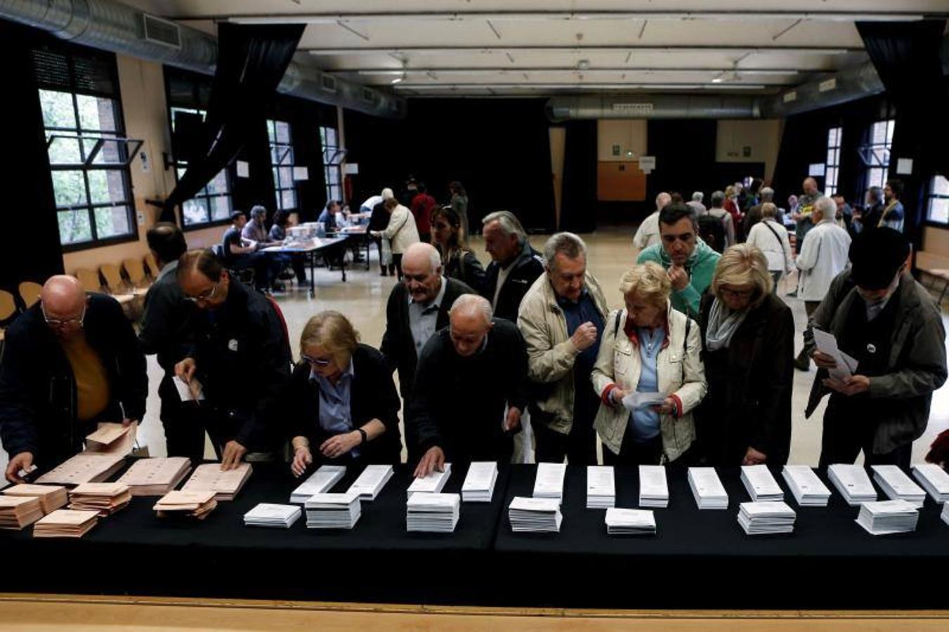 Fotos de la jornada electoral, candidatos y anécdotas en las votaciones de las elecciones generales 28A