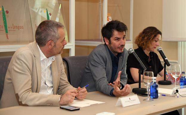 Carlos del Amor, durante un momento de su conferencia. 