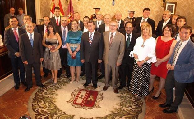 Corporación municipal que tomó posesión en junio de 2015. Entre los diputados figura Javier Gil, de Imagina, que abandonó la institución en 2017. Fue sustituido por Eva de Ara.