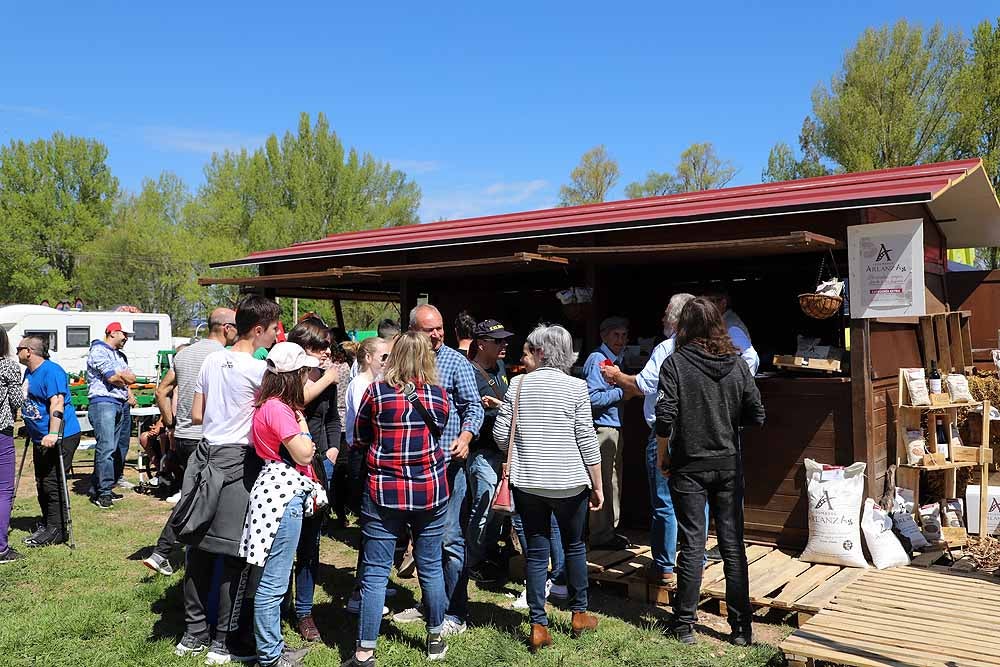 La Villa Ducal de Lerma vive, hasta el próximo 3 de mayo, su Feria de Maquinaria Agrícola con 175 expositores y un buen tiempo que ha llenado de visitantes el recinto ferial en su primera jornada