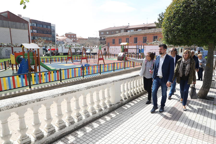 Fotos: El candidato socialista a la Presidencia de la Junta visita ROA