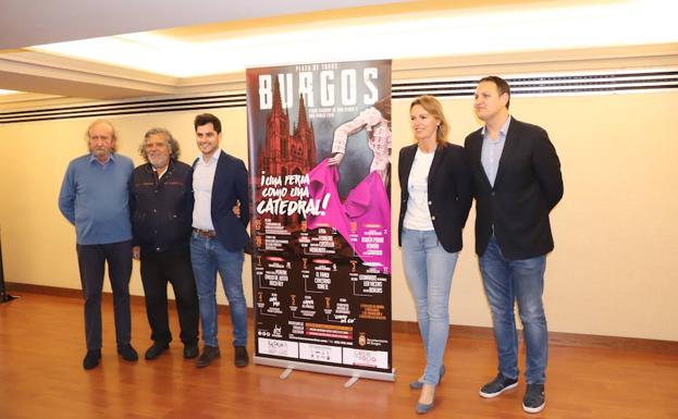 Participantes en la presentación del cartel de la feria 2019