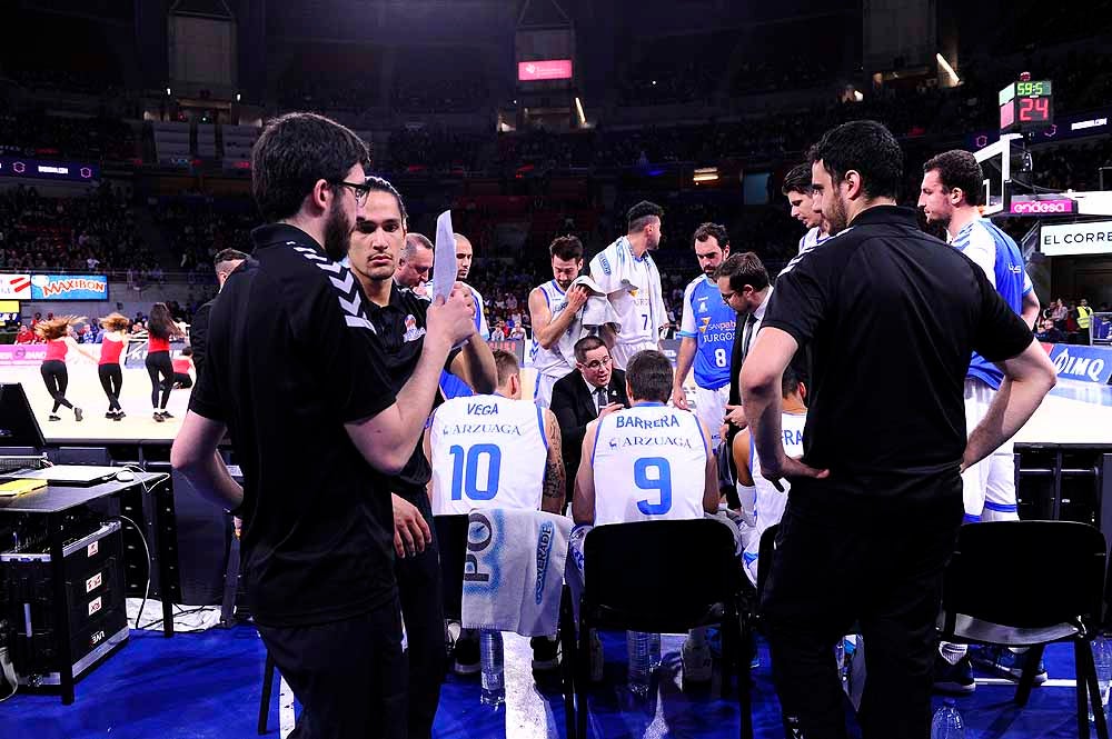 El San Pablo Burgos se ha medido este sábado con el Baskonia en el Fernando Buesa Arena