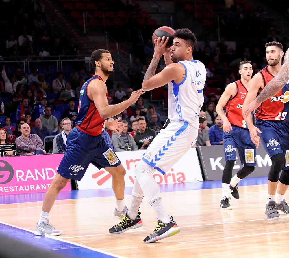 El San Pablo Burgos se ha medido este sábado con el Baskonia en el Fernando Bueso Arena