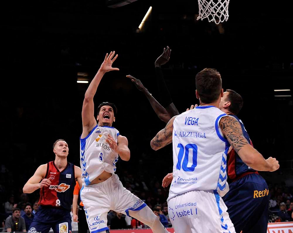 El San Pablo Burgos se ha medido este sábado con el Baskonia en el Fernando Bueso Arena