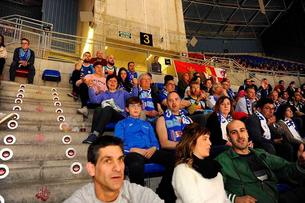 El San Pablo Burgos ha contado con mucha afición burgalesa en su encuentro ante el Baskonia en el Buesa Arena