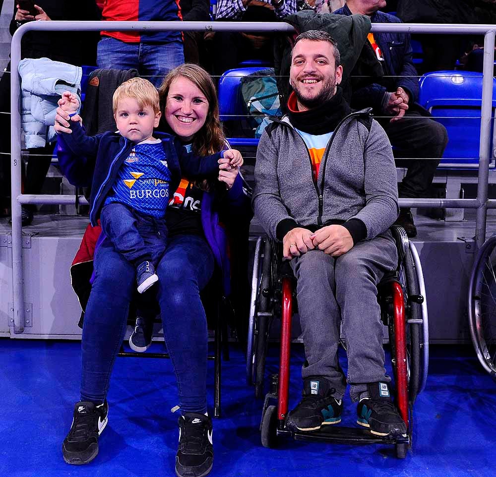 El San Pablo Burgos ha contado con mucha afición burgalesa en su encuentro ante el Baskonia en el Buesa Arena