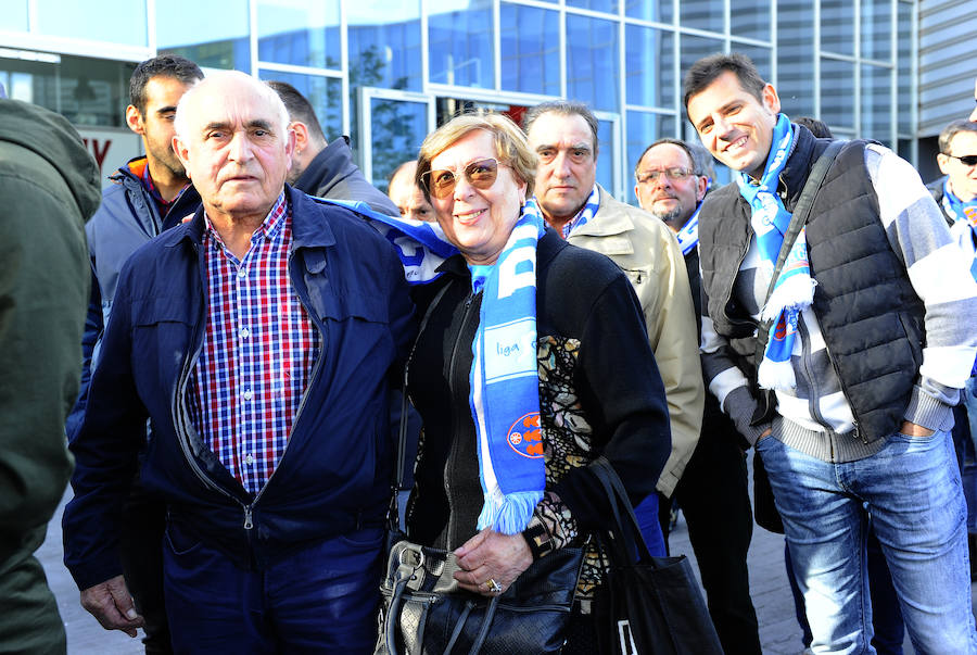 Fotos: Los aficionados burgaleses han apoyado al San Pablo Burgos en su choque contra el Baskonia