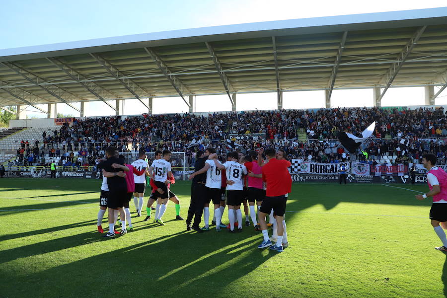 Fotos: La celebración el El Plantío tras la salvación del Burgos CF