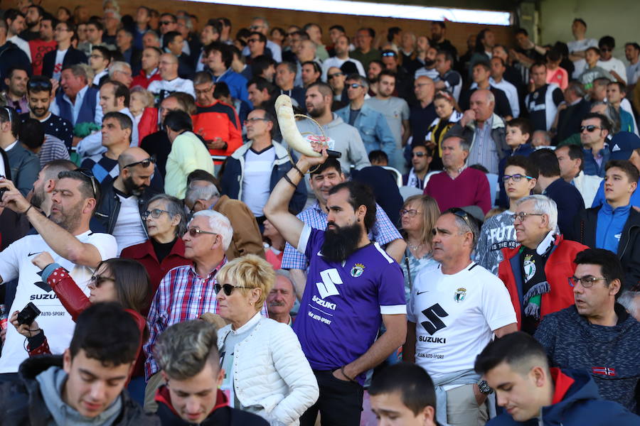 Fotos: La afición no ha parado de animar al Burgos CF en el partido de la salvación ante el Celta B