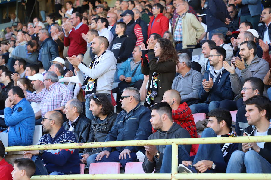 Fotos: La afición no ha parado de animar al Burgos CF en el partido de la salvación ante el Celta B