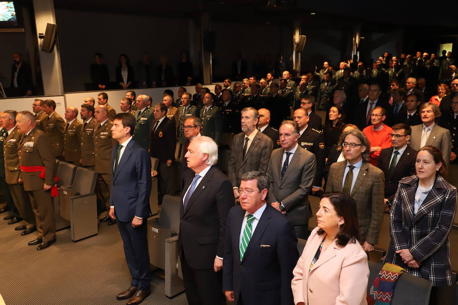 Fotos: Imágenes de la celebración del 175 aniversario de la Guardia Civil