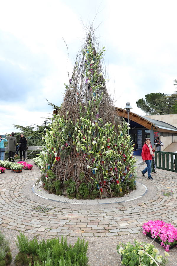 Las flores llenarán de color el centro de la ciudad de Burgos durante todo el fin de semana con motivo de la séptima edición de la Fiesta de las Flores.