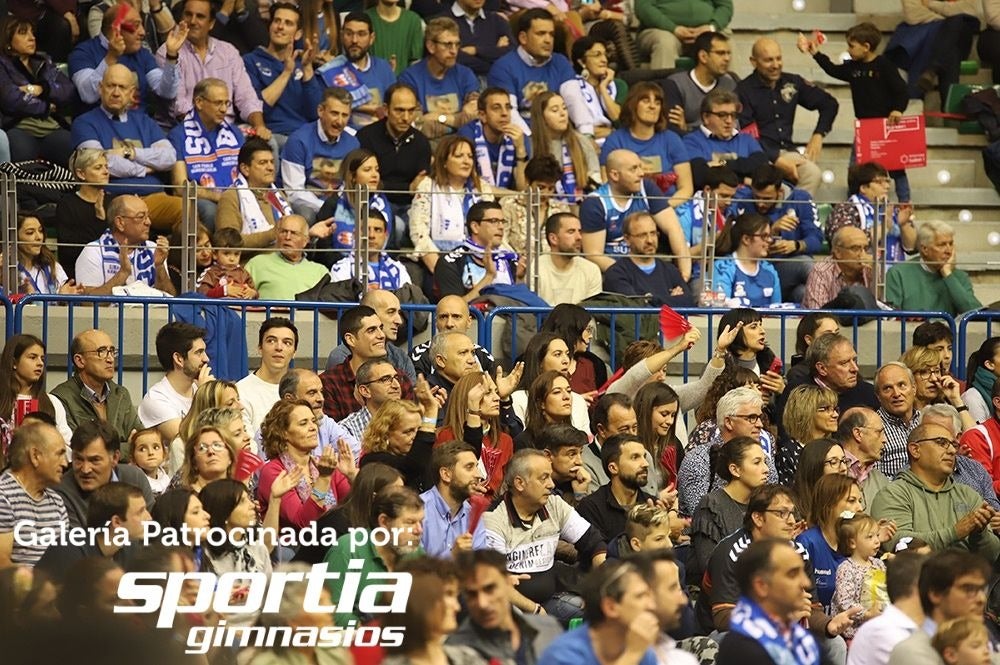 Fotos: Si has estado en el Coliseum viendo el San Pablo - UCAM Murcia ¡búscate!