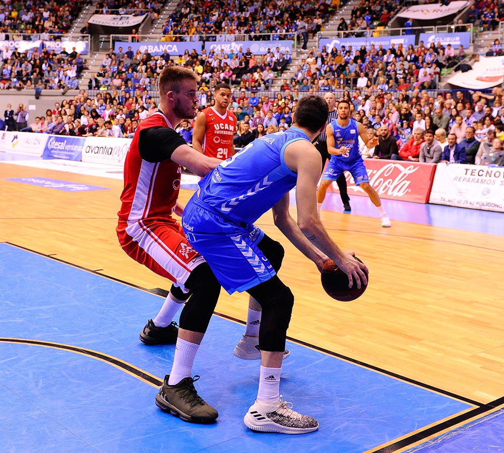 Fotos: Las mejores imágenes del partido entre el San Pablo Burgos y el UCAM Murcia